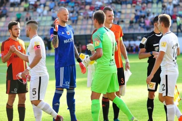 Tréner D. Holoubek túži po víťaznom pokriku v kabíne