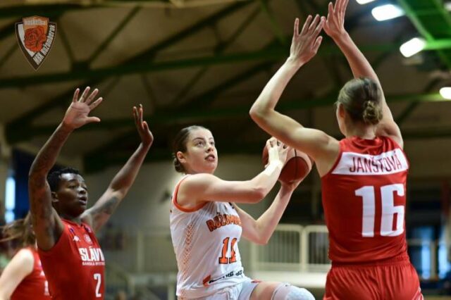 V pondelok pod ženskými košmi: Slávia Banská Bystrica - Ružomberok