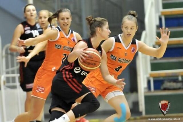 Suverénny prvý krok basketbalistiek