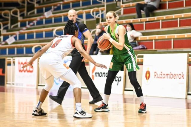 Začal sa Final Six pohárovej súťaže pod ženskými košmi