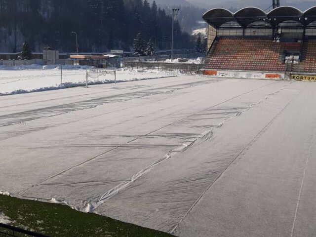 Prírodný trávnik pod Čebraťom je zakrytý