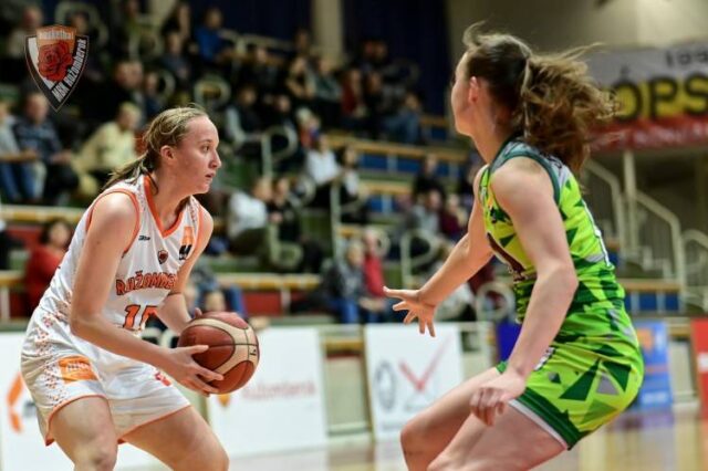 O debute M. Štefančovej otváracej v päťke družstva žien