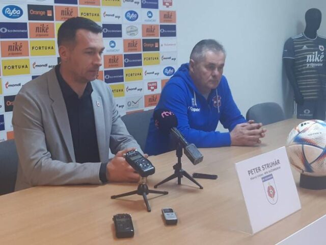 P. Struhárovi vyšli dva ťahy cez prestávku