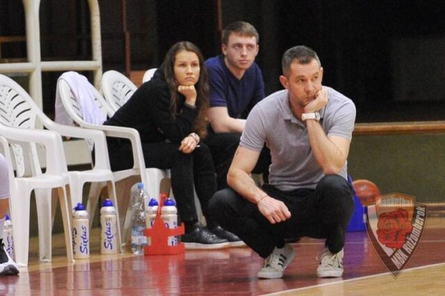 Naplnil sa program základnej časti extraligy pod ženskými košmi