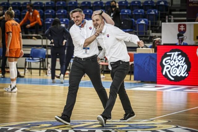 J. Suja už znovu v práci