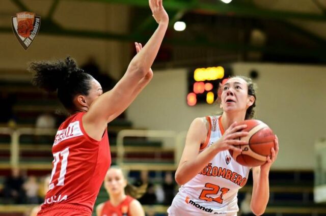 Po zápase Ruže s pumami (51:56)