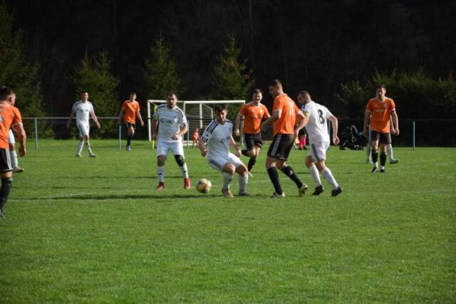 Pokračovali regionálne futbalové súťaže