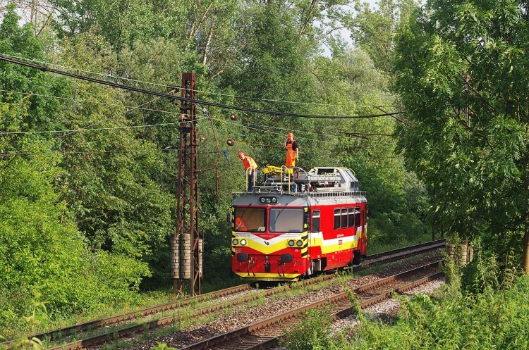 Na trati Liptovský Mikuláš – Liptovská Teplá sa vykoľajil osobný vlak