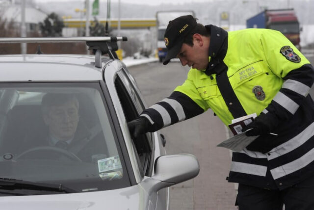 Trojici mužov hrozí za jazdu pod vplyvom alkoholu väzenie