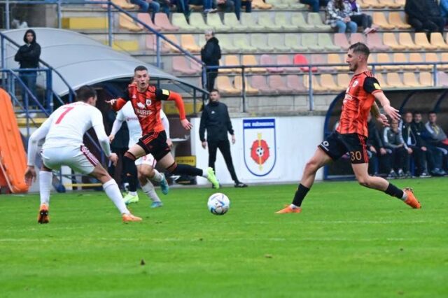 Už s chlapcami zarezáva aj A. Tučný