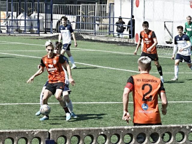 Ružomberok - Trenčín 3:9 (na body) v I. dorasteneckej lige