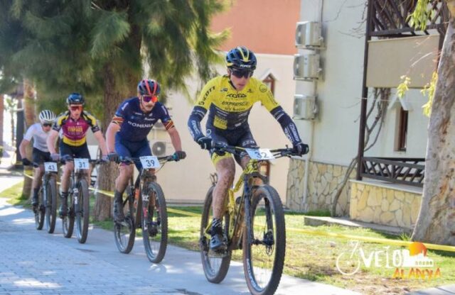 M. Ulík v Turecku otvoril sezónu horákov