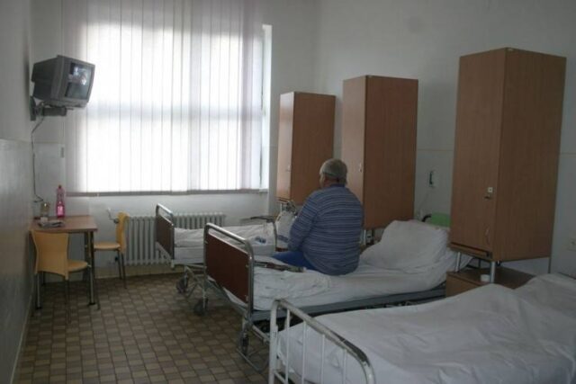 Očami  z  nemocničnej  postele