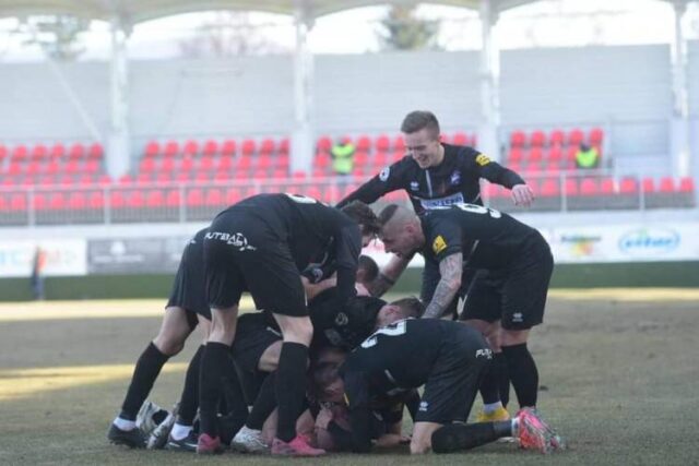 Prehra Ruže v šesťbodovom dueli