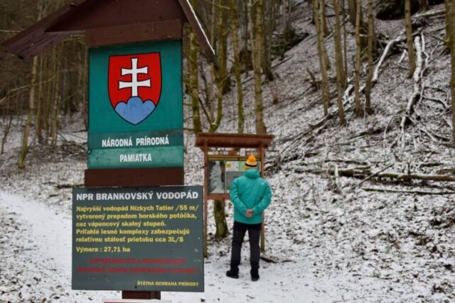 Brankovský vodopád je čarovný najmä v zime, mení sa na ľadovú stenu