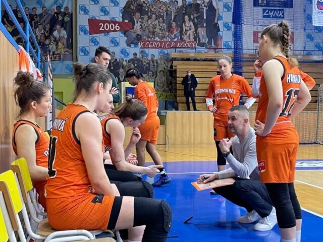 Young Angels - Ružomberok 55:87