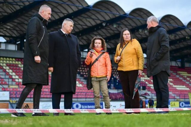 Visia dva otázniky, kedy sa zápas Ružomberok - Zlaté Moravce odohrá a čo trávnik