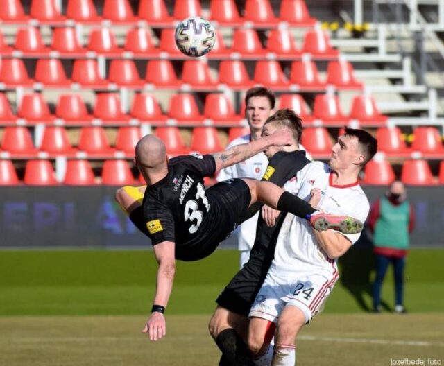 Prehra, po ktorej sa Ruža zamotala