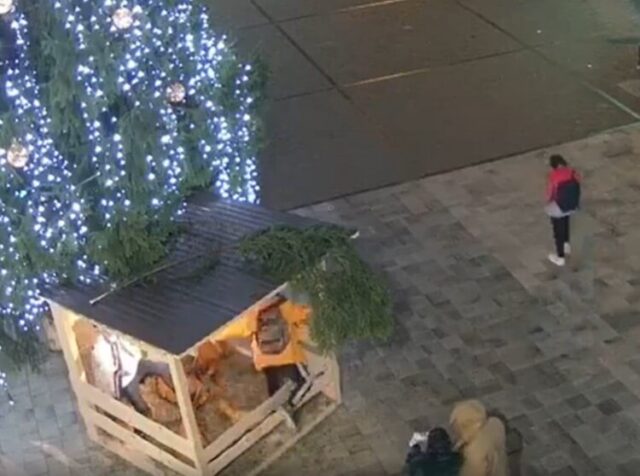 Vandali zničili v Ružomberku vianočnú výzdobu