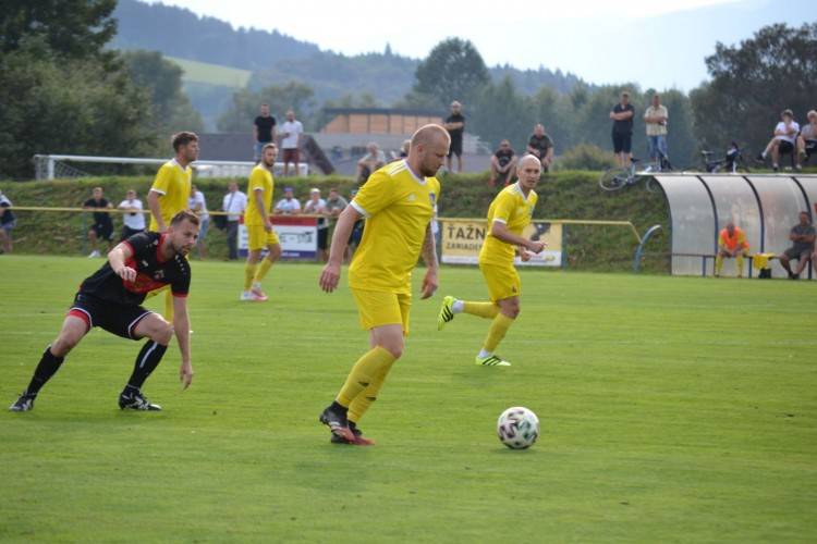 Bešeňovci na čele V. ligy a v 4. kole Slovenského pohára