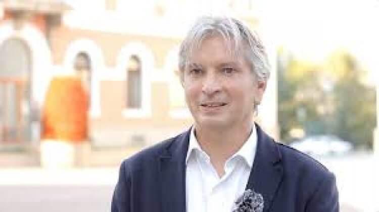 Miroslav Zuberec sa vzdal poslaneckého mandátu, nahradí ho Dušan Mataj