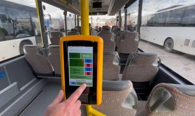 Ružomberčania cestujú autobusmi so zľavami aj vďaka papierňam