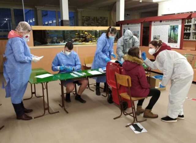 Počet odberných miest výrazne klesol