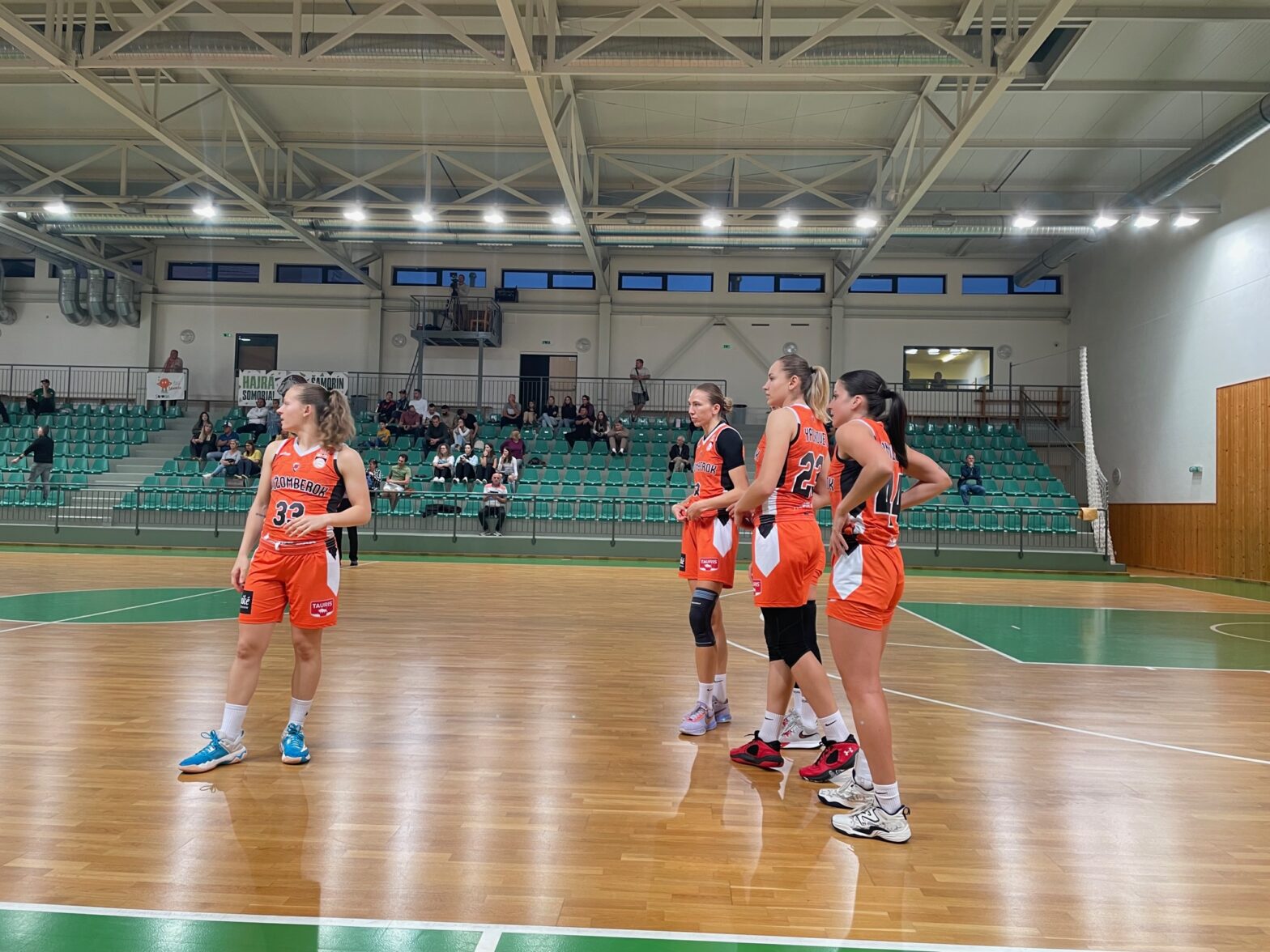 Ruža vyhrala v Šamoríne 64:45