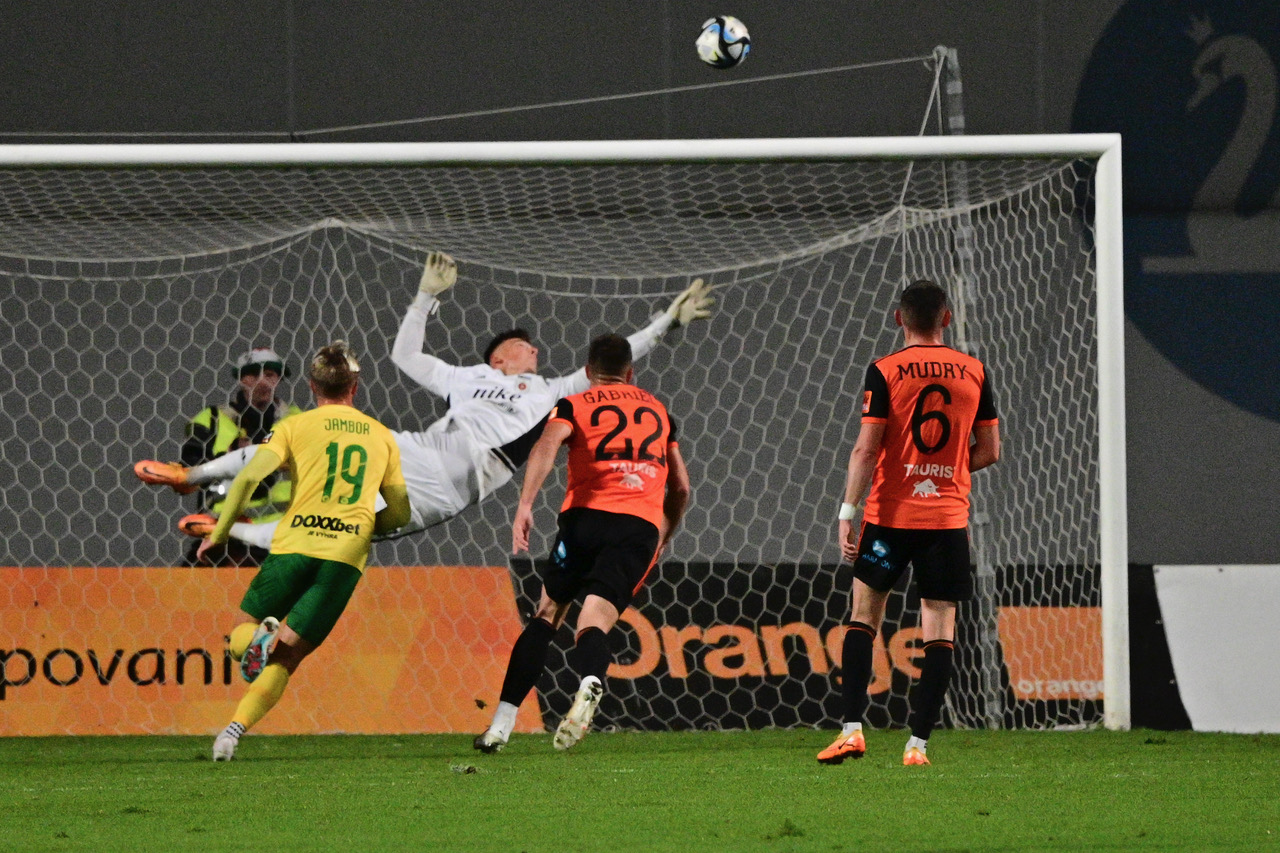 Futbalová Ruža nestačila na súpera spod Dubňa