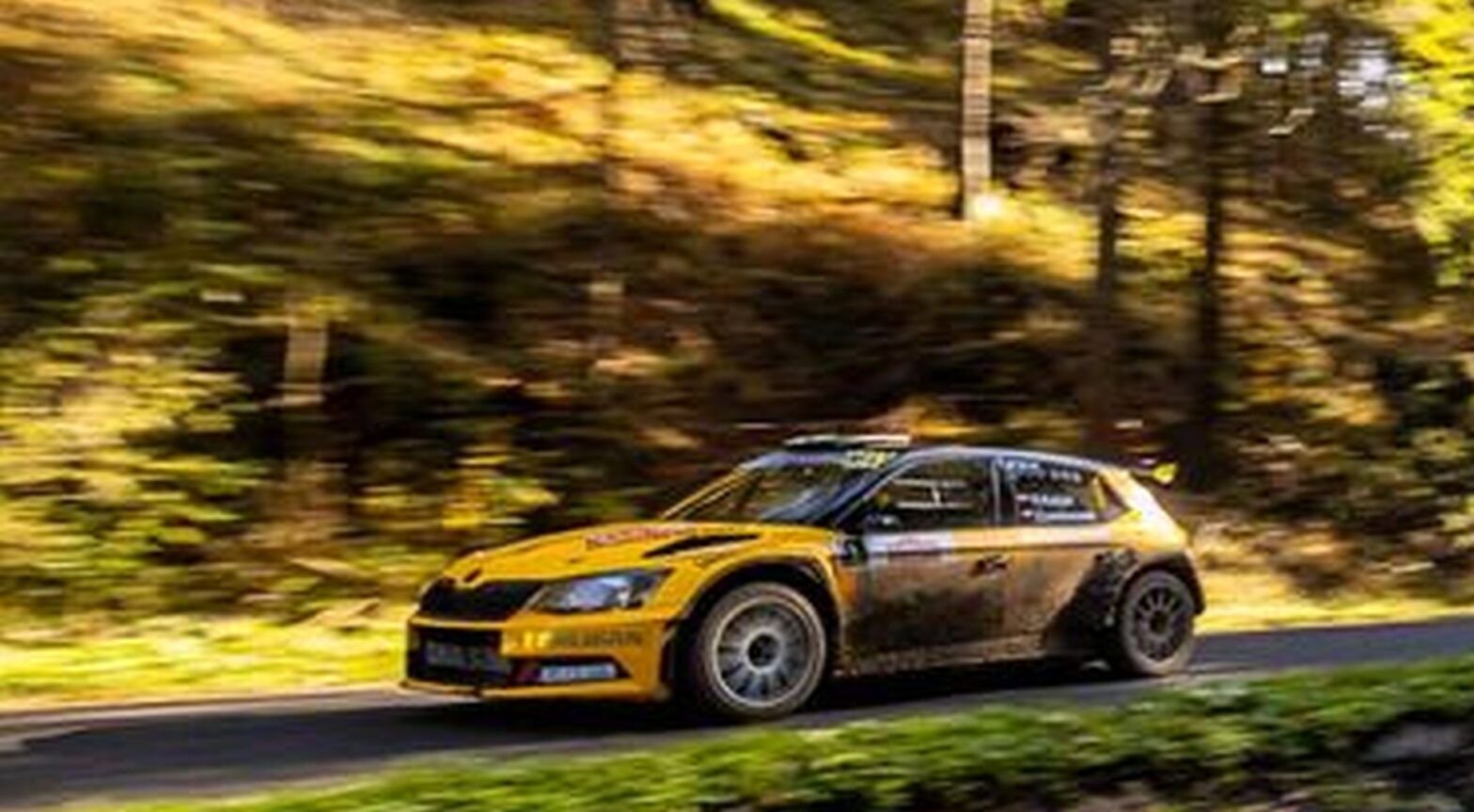 Automobilové preteky prilákali fanúšikov