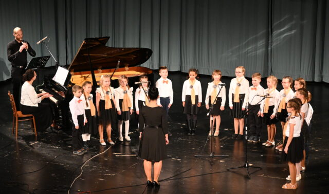 Čas radosti s mladými umelcami