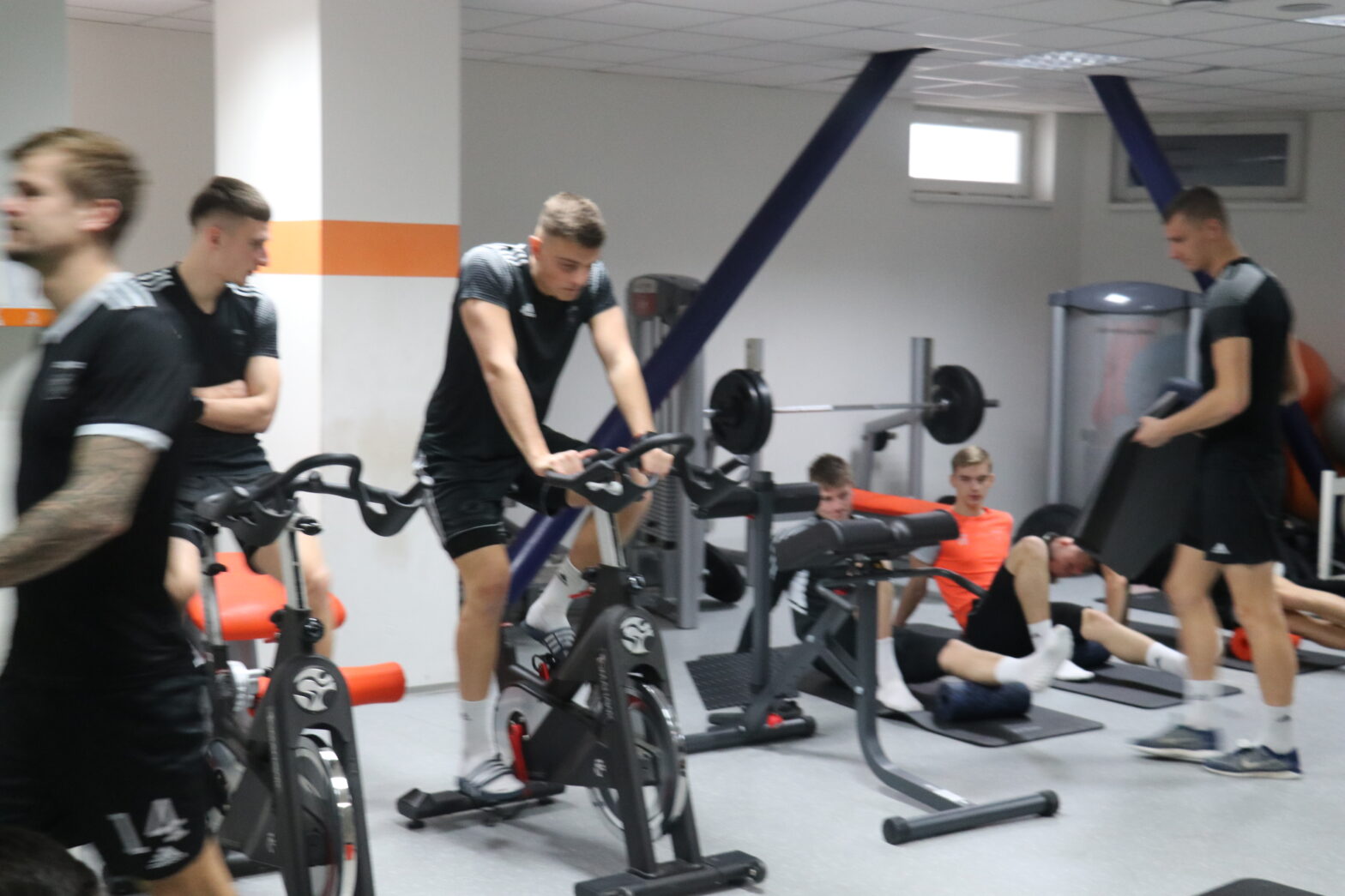 Futbalová Ruža ako prvá z prvoligistov zarezáva