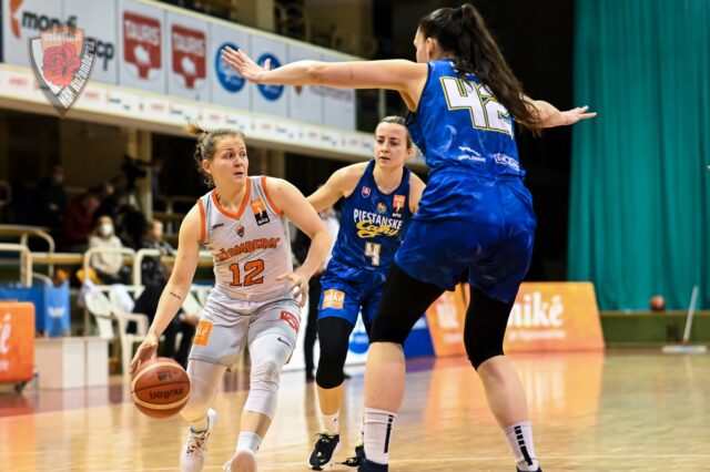 S trénerom J. Sujom pred podkošovým sviatkom