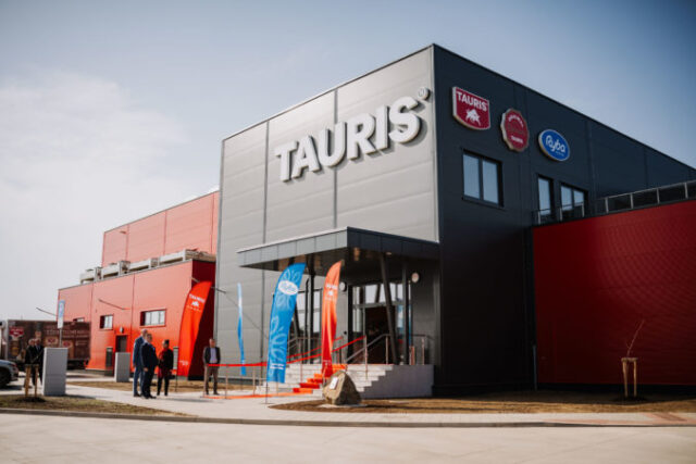 Tauris postavil v Košiciach moderné logistické centrum. Zefektívni distribúciu, zníži dopad na životné prostredie a zlepší pracovné podmienky zamestnancov