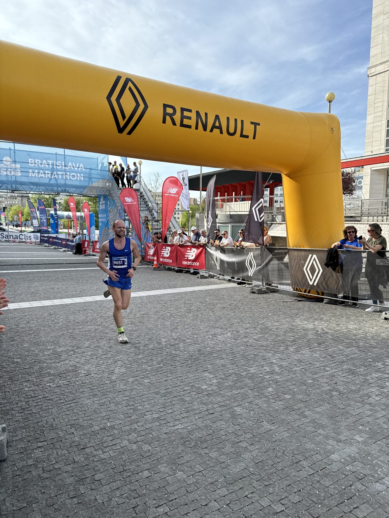 M. Vlčko v spoločnosti 1691 štartujúcich bronzový