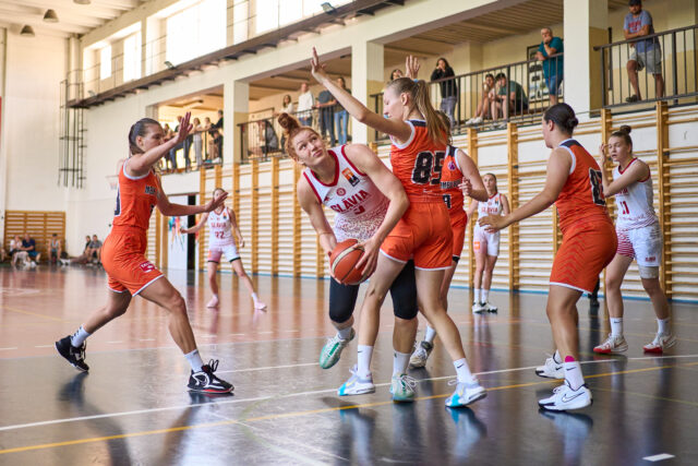 Juniorky MBK na košickej palubovke