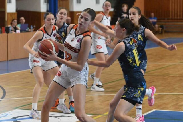 Ružomberské kadetky vicemajsterkami republiky