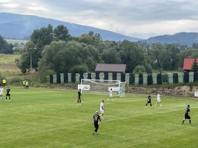 V Slovenskom pohári L. Štiavnica a Bešeňová idú ďalej
