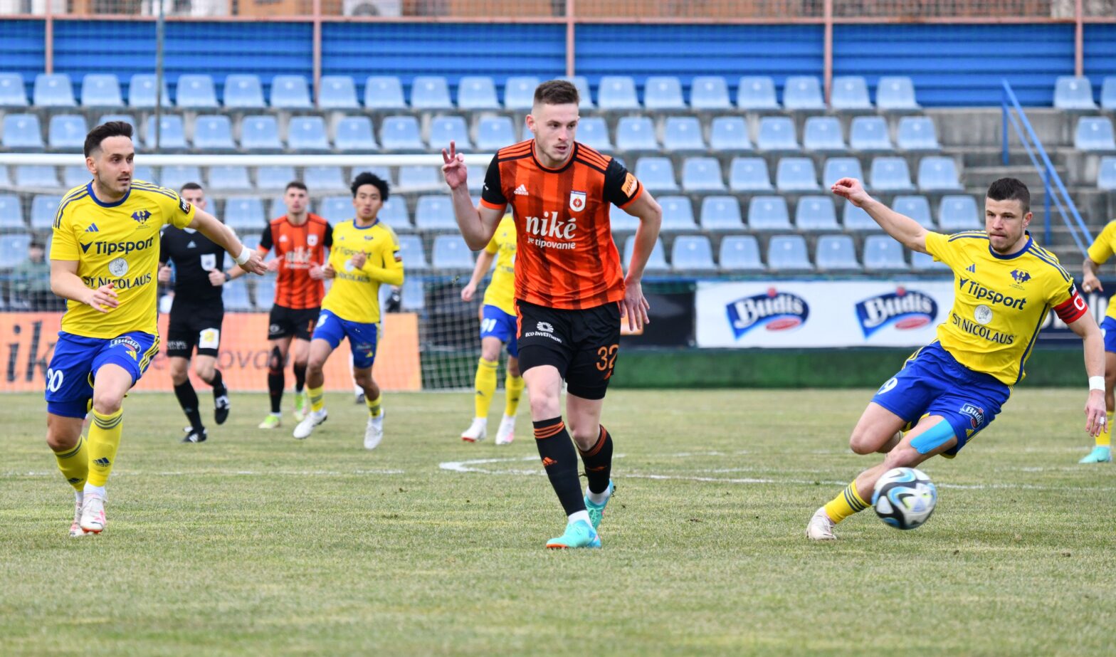 Niké liga v nedeľu: Ružomberok - Michalovce