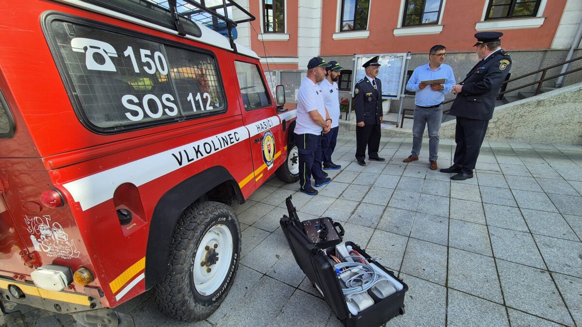 Oheň, vodu, evakuáciu vo Vlkolínci aj meste v pomôže zvládnuť Pavian
