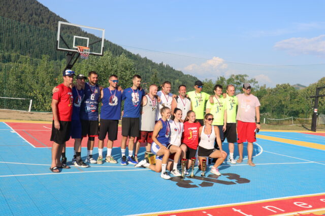 V Open spomienku na spoluhráča a priateľa ovládli Hydraulické rýchlospojky