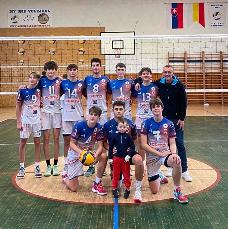 Volejbaloví juniori idú ako píla