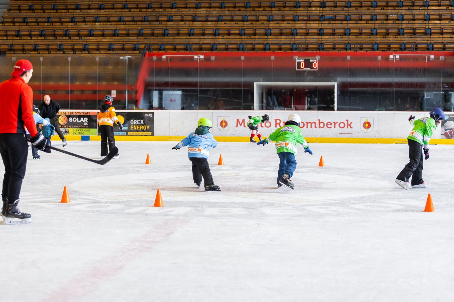 Pozvánka z portfólia IIHF pre dievčatá
