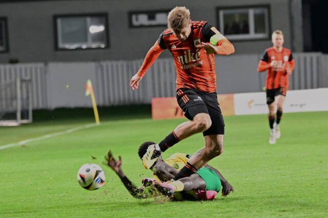 Ani J. Hladík si neporadil s pokutovým kopom