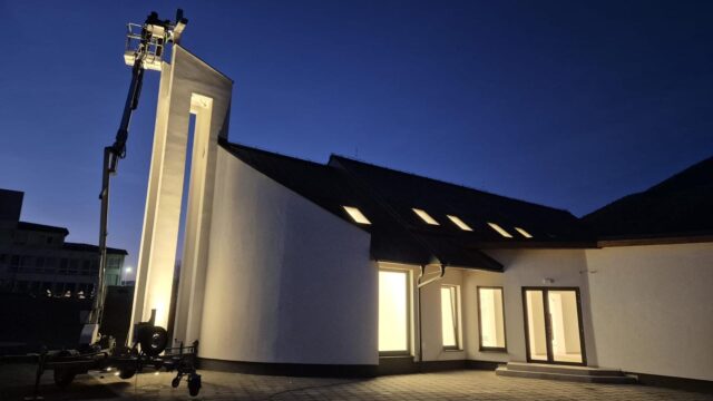 Čoskoro návrat veriacich zo školy do vynoveného kostola