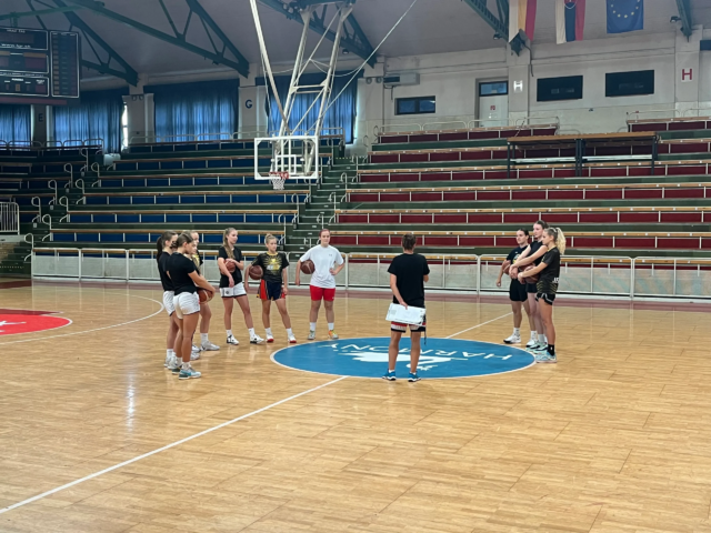 Podkošové medzinárodné konfrontácie osemnástky