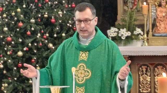 Vianočný pozdrav ružomberského farára a dekana Dušana Pardela: Moc Vianoc