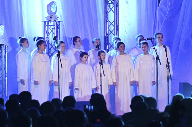 Po boku hviezdneho speváka aj fantastické dievčatá z ružomberskej zušky