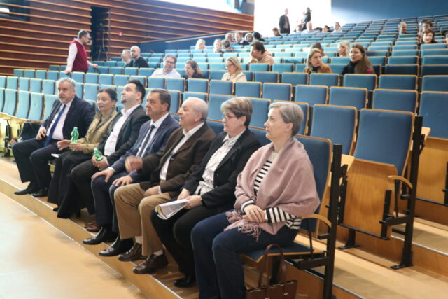 Na akademickej pôde pohľad späť a zároveň nové méty