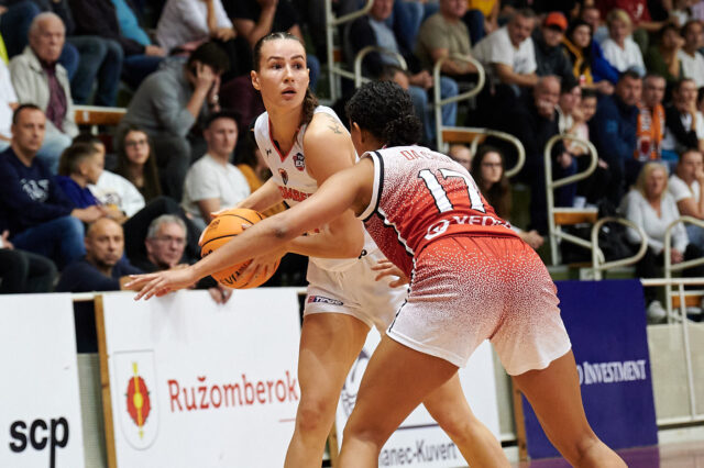 Pri Hrone šláger pod ženskými košmi